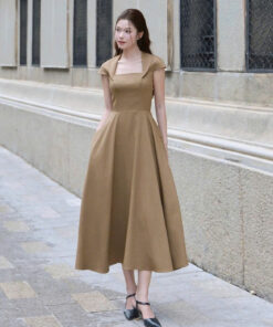 Đầm xoè công sở dài cổ vuông